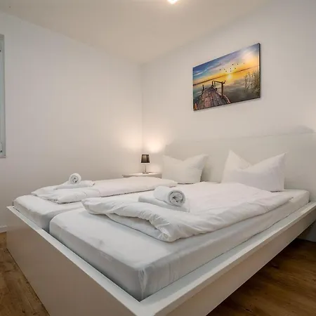 Ferienhaus-sternchen-2-am-schwarzer-see * Schwarz (Mecklenburgische Seenplatte)